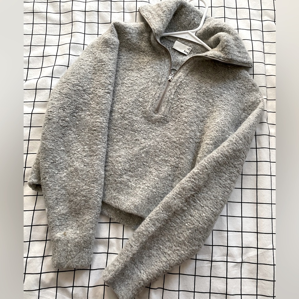 ARITZIA Wilfred Free Light Gray Zip Sweater